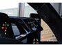 Volkswagen ID.5 Pro 77 kWh Warmtepomp Emergency braking DAB Stuurwiel verwarmd Sfeerverlichting Verkeersborddetectie Getint glas Grootlicht ass. Botsherkenning Navi