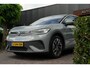 Volkswagen ID.5 Pro 77 kWh Warmtepomp Emergency braking DAB Stuurwiel verwarmd Sfeerverlichting Verkeersborddetectie Getint glas Grootlicht ass. Botsherkenning Navi