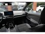 Volkswagen ID.5 Pro 77 kWh Warmtepomp Emergency braking DAB Stuurwiel verwarmd Sfeerverlichting Verkeersborddetectie Getint glas Grootlicht ass. Botsherkenning Navi