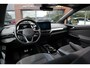 Volkswagen ID.5 Pro 77 kWh Warmtepomp Emergency braking DAB Stuurwiel verwarmd Sfeerverlichting Verkeersborddetectie Getint glas Grootlicht ass. Botsherkenning Navi