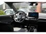 Volkswagen ID.5 Pro 77 kWh Warmtepomp Emergency braking DAB Stuurwiel verwarmd Sfeerverlichting Verkeersborddetectie Getint glas Grootlicht ass. Botsherkenning Navi