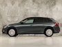Skoda Scala 1.0 TSI Sport (CRUISE, GETINT GLAS, SPORTSTOELEN, LED KOPLAMPEN, ELEK PAKKET, NIEUWE APK, NIEUWSTAAT)