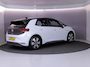 Volkswagen ID.3 Pure 45 kWh 150pk | Navi| int.voorverwarming| Verwarmde voorstoelen