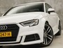Audi A3 Limousine 1.0 TFSI S-Line Sport (2X S-LINE, GROOT NAVI, CLIMATE, DYNAMISCHE KNIPPERLICHTEN, SPORTSTOELEN, LEDER, GETINT GLAS, NIEUWE APK, NIEUWSTAAT)