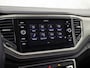 Volkswagen T-Roc 1.0 TSI Sport (APPLE CARPLAY, 1e EIGENAAR, GROOT NAVI, LM VELGEN, SPORTSTOELEN, PARKEERSENSOREN, ADAPTIVE CRUISE, NIEUWSTAAT)