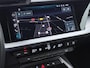 Audi A3 Sportback 30 TFSI S edition | Navigatie | 19" | Parkeersensoren | S-line