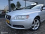 Volvo V70 2.4D Momentum trekh navi 17 inch keurige auto
