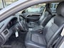 Volvo V70 2.4D Momentum trekh navi 17 inch keurige auto