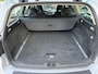 Volvo V70 2.4D Momentum trekh navi 17 inch keurige auto
