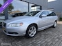 Volvo V70 2.4D Momentum trekh navi 17 inch keurige auto