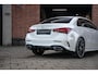 Mercedes-Benz A-klasse 200 AMG Pano / Camera / Ambi