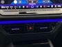 Volkswagen Tayron R-Line Edition 1.5 TSI eHybrid 272pk DSG Automaat Trekhaak, Black Style, Adaptive cruise control, Harman Kardon audio, Panoramadak, Achteruitrijcamera, Navigatie