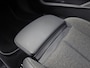 BMW 1-Serie 118i Sport Automaat (APPLE CARPLAY, DEALER ONDERHOUDEN, GROOT NAVI, CAMERA, STUUR/STOELVERWARMING, SPORTSTOELEN, TREKHAAK, GETINT GLAS, ELEK ACHTERKLEP, NIEUWSTAAT)