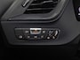 BMW 1-Serie 118i Sport Automaat (APPLE CARPLAY, DEALER ONDERHOUDEN, GROOT NAVI, CAMERA, STUUR/STOELVERWARMING, SPORTSTOELEN, TREKHAAK, GETINT GLAS, ELEK ACHTERKLEP, NIEUWSTAAT)