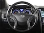 Hyundai i30 1.6 GDi Comfort | Achteruitrijcamera | Elektr glazen pano-dak | Climate control | Stoel/stuurverw | Navi | Cruise control | Parkeersensoren achter | 17"LMV