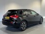 Mercedes-Benz A-klasse 200 AMG Line | Navigatie/Android/Apple Carplay | LM Velgen 18" | Voorstoelen Verwarmd | Achteruitrijcamera | Cruise Control | AMG-Styling | Airco |