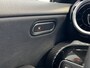 Mercedes-Benz A-klasse 200 AMG Line | Navigatie/Android/Apple Carplay | LM Velgen 18" | Voorstoelen Verwarmd | Achteruitrijcamera | Cruise Control | AMG-Styling | Airco |