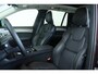 Volvo XC90 T8 Plug-in hybrid AWD Ultra Dark | Luchtvering | Panoramadak | Trekhaak | Premium audio by Bowers&Wilkins | Verwarmbare voorstoelen met massagefunctie |