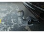 Volvo XC90 T8 Plug-in hybrid AWD Ultra Dark | Luchtvering | Panoramadak | Trekhaak | Premium audio by Bowers&Wilkins | Verwarmbare voorstoelen met massagefunctie |