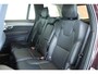 Volvo XC90 T8 Plug-in hybrid AWD Ultra Dark | Luchtvering | Panoramadak | Trekhaak | Premium audio by Bowers&Wilkins | Verwarmbare voorstoelen met massagefunctie |
