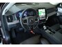Volvo XC90 T8 Plug-in hybrid AWD Ultra Dark | Luchtvering | Panoramadak | Trekhaak | Premium audio by Bowers&Wilkins | Verwarmbare voorstoelen met massagefunctie |