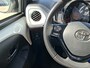Toyota Aygo 1.0 VVT-i x-joy | BTW voertuig | Dealer onderhouden | Climate control | Apple CarPlay/Android Auto | Achteruitrijcamera | Automatische verlichting |