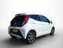 Toyota Aygo 1.0 VVT-i x-joy | BTW voertuig | Dealer onderhouden | Climate control | Apple CarPlay/Android Auto | Achteruitrijcamera | Automatische verlichting |