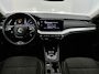 Skoda Octavia Combi 1.0 e-TSI Business Edition Plus 110 PK | Automaat | LED Koplampen | Navigatie | Trekhaak | Climate Control | Adaptive Cruise Control | Travel pakket | Apple Carplay/Android Auto | Elektrische achterklep | Stoelverwarming | Privacy Glass | Parkeersensoren | Lichtmetalen velgen |