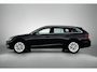 Skoda Octavia Combi 1.0 e-TSI Business Edition Plus 110 PK | Automaat | LED Koplampen | Navigatie | Trekhaak | Climate Control | Adaptive Cruise Control | Travel pakket | Apple Carplay/Android Auto | Elektrische achterklep | Stoelverwarming | Privacy Glass | Parkeersensoren | Lichtmetalen velgen |