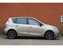 Renault Scenic 1.2 TCe 131pk Bose | NL-auto | 5 deuren | Climate control | Cruise control | Navigatie | Parkeersensoren | Elektrische ramen | Half lederen bekleding |