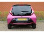 Toyota Aygo 1.0 VVT-i 73pk x-clusiv UNIEK! | NL-auto | Unieke kleur! | Luxe! | Airco | Cruise control | Multimedia | Elek. ramen | Metallic lak |