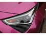 Toyota Aygo 1.0 VVT-i 73pk x-clusiv UNIEK! | NL-auto | Unieke kleur! | Luxe! | Airco | Cruise control | Multimedia | Elek. ramen | Metallic lak |