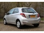 Toyota Yaris 1.0 VVT-i 70pk Aspiration | NL-auto | Facelift model! | Airco | Elek. ramen | Centr. deurvergr. | Radio | Metallic lak |
