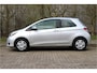 Toyota Yaris 1.0 VVT-i 70pk Aspiration | NL-auto | Facelift model! | Airco | Elek. ramen | Centr. deurvergr. | Radio | Metallic lak |