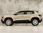 Jeep Avenger 1.2 e-Hybrid Altitude Sport Automaat (VIRTUAL COCKPIT, APPLE CARPLAY, GROOT NAVI, 360 CAMERA, SPORTSTOELEN, KEYLESS, ADAPTIVE CRUISE, NIEUWSTAAT)