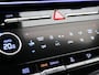 Hyundai Santa Fe 1.6 T-GDI PHEV Black Line 4WD 7-Persoons / € 5.000,- inruilvoordeel / Nieuw direct leverbaar / Prijs is rijklaar / Elektrische Stoelen / 360 Camera / Stoelventilatie En Verwarming / 1700 kg Trekgewicht / Full Option /
