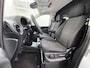 Mercedes-Benz Vito 110CDI Extra Lang 3-Persoons Camera Oprijplaat Airco Bluetooth Licht-/regensensor Betonplex Vloer Wandbetimmering Sidebars Euro 6 Origineel Nederlandse Auto