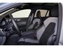 Volvo V60 T6 Recharge AWD Plus Dark - Panorama/schuifdak - IntelliSafe Assist & Surround - 360º Camera - Harman/Kardon audio - Verwarmde voorstoelen, stuur & achterbank - Parkeersensoren voor & achter - Elektr. bedienb. voorstoelen met geheugen - Head up display - Extra getint glas - 19' LMV