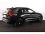 Volvo XC60 T6 Recharge AWD Plus Black Edition - IntelliSafe Assist & Surround - Harman/Kardon audio - Parkeercamera achter - Verwarmde voorstoelen, stuur & achterbank - Parkeersensoren voor & achter - Elektr. bedienb. voorstoelen met geheugen - Draadloze tel. lader - Extra getint glas - 21' LMV