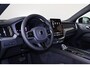 Volvo XC60 T6 Recharge AWD Plus Black Edition - IntelliSafe Assist & Surround - Harman/Kardon audio - Parkeercamera achter - Verwarmde voorstoelen, stuur & achterbank - Parkeersensoren voor & achter - Elektr. bedienb. voorstoelen met geheugen - Draadloze tel. lader - Extra getint glas - 21' LMV