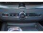 Volvo XC60 T6 Recharge AWD Plus Black Edition - Panorama/schuifdak - IntelliSafe Assist & Surround - 360º Camera - Harman/Kardon audio - Verwarmde voorstoelen, stuur & achterbank - Parkeersensoren voor & achter - Elektr. bedienb. voorstoelen met geheugen - Head up display - Draadloze tel. lader - Extra getint glas - 21' LMV