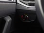 Volkswagen Polo 1.0 TSI R-Line Sport Automaat (VIRTUAL COCKPIT, ZWART HEMEL, GROOT NAVI, CLIMATE, LEDER, SPORTSTOELEN, GETINT GLAS, LM VELGEN, ADAPTIVE CRUISE, NIEUWSTAAT)