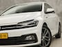 Volkswagen Polo 1.0 TSI R-Line Sport Automaat (VIRTUAL COCKPIT, ZWART HEMEL, GROOT NAVI, CLIMATE, LEDER, SPORTSTOELEN, GETINT GLAS, LM VELGEN, ADAPTIVE CRUISE, NIEUWSTAAT)