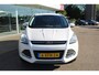 Ford Kuga 1.6 Trend , 150pk , Trekgewicht 2000kg Airco , Cruise  control , Trekhaak , Bluetooth Parkeersensoren achter