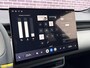 Lynk & Co 02 More 66 kWh | Klimaat warmtepomp | 445 km elektrisch bereik | Adaptive Cruise Control | Panoramadak | Harman Kardon Premium Audio Systeem | 360 graden camera | Dodehoekdetectie | Stoel/Stuurverwarming | Apple CarPlay/Android Auto | 20"LM-velgen | Elektrisch bedienbare voorstoelen met geheugenfunctie | Elektrisch bedienbare achterklep |