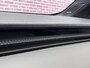 Lynk & Co 02 More 66 kWh | Klimaat warmtepomp | 445 km elektrisch bereik | Adaptive Cruise Control | Panoramadak | Harman Kardon Premium Audio Systeem | 360 graden camera | Dodehoekdetectie | Stoel/Stuurverwarming | Apple CarPlay/Android Auto | 20"LM-velgen | Elektrisch bedienbare voorstoelen met geheugenfunctie | Elektrisch bedienbare achterklep |