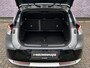 Lynk & Co 02 More 66 kWh | Klimaat warmtepomp | 445 km elektrisch bereik | Adaptive Cruise Control | Panoramadak | Harman Kardon Premium Audio Systeem | 360 graden camera | Dodehoekdetectie | Stoel/Stuurverwarming | Apple CarPlay/Android Auto | 20"LM-velgen | Elektrisch bedienbare voorstoelen met geheugenfunctie | Elektrisch bedienbare achterklep |