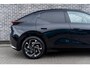 Lynk & Co 02 More 66 kWh | Klimaat warmtepomp | 445 km elektrisch bereik | Adaptive Cruise Control | Panoramadak | Harman Kardon Premium Audio Systeem | 360 graden camera | Dodehoekdetectie | Stoel/Stuurverwarming | Apple CarPlay/Android Auto | 20"LM-velgen | Elektrisch bedienbare voorstoelen met geheugenfunctie | Elektrisch bedienbare achterklep |