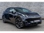 Lynk & Co 02 More 66 kWh | Klimaat warmtepomp | 445 km elektrisch bereik | Adaptive Cruise Control | Panoramadak | Harman Kardon Premium Audio Systeem | 360 graden camera | Dodehoekdetectie | Stoel/Stuurverwarming | Apple CarPlay/Android Auto | 20"LM-velgen | Elektrisch bedienbare voorstoelen met geheugenfunctie | Elektrisch bedienbare achterklep |