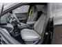 Lynk & Co 02 More 66 kWh | Klimaat warmtepomp | 445 km elektrisch bereik | Adaptive Cruise Control | Panoramadak | Harman Kardon Premium Audio Systeem | 360 graden camera | Dodehoekdetectie | Stoel/Stuurverwarming | Apple CarPlay/Android Auto | 20"LM-velgen | Elektrisch bedienbare voorstoelen met geheugenfunctie | Elektrisch bedienbare achterklep |